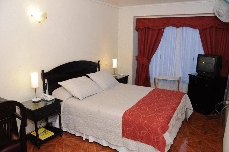 Hotel Puerta De Alcala Valparaíso Zimmer foto